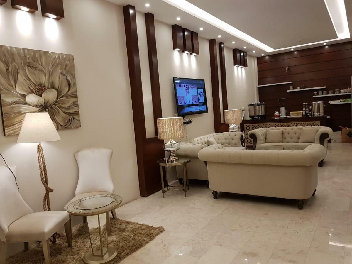 טאבוק Waqet Alfakhama Furnished Apartments מראה חיצוני תמונה
